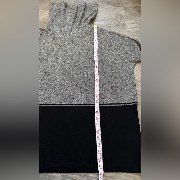 Smartwool Edgewood Poncho Sweater Black Size Medium - Picture 8 of 8